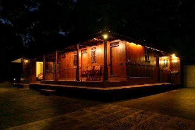 Kalppavanam Heritage Resort Thekkady Exterior photo